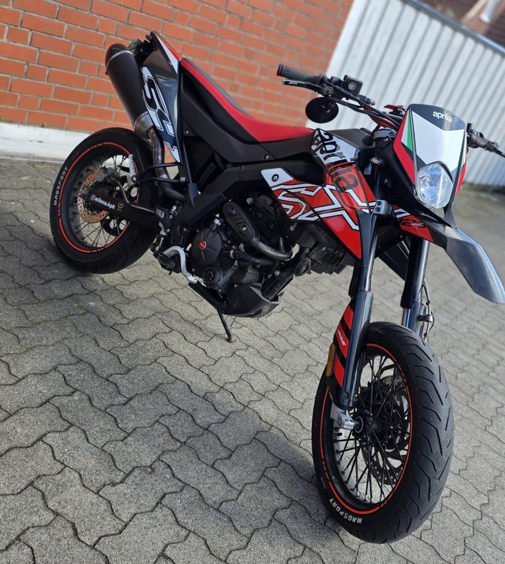 POL-CUX: Diebstahl eines Motorrades in Cuxhaven - Zeugenaufruf (Foto im Anhang)