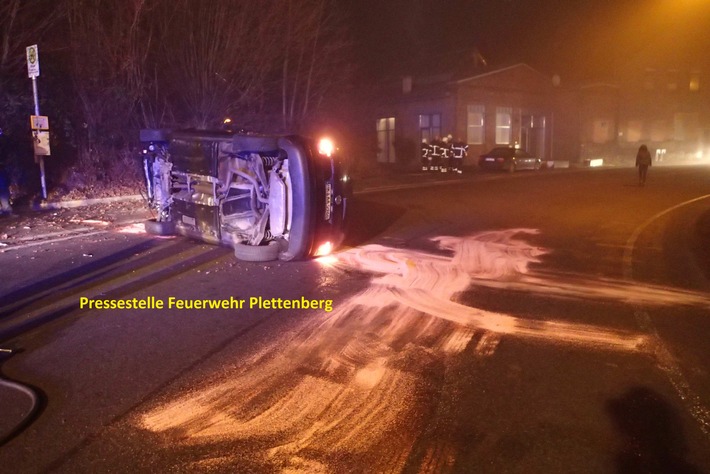 FW-PL: Schwerer Verkehsunfall in Plettenberg OT-Blemcke am Samstagnachmittag