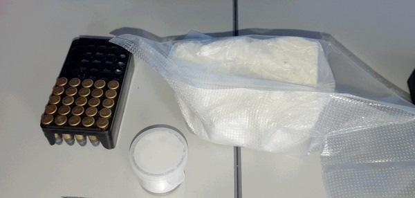 BPOL NRW: Bundespolizei beschlagnahmt Kokain, Haschisch, Falschgeld sowie Kleinkalibermunition - Amtsgericht Aachen erlässt Haftbefehl