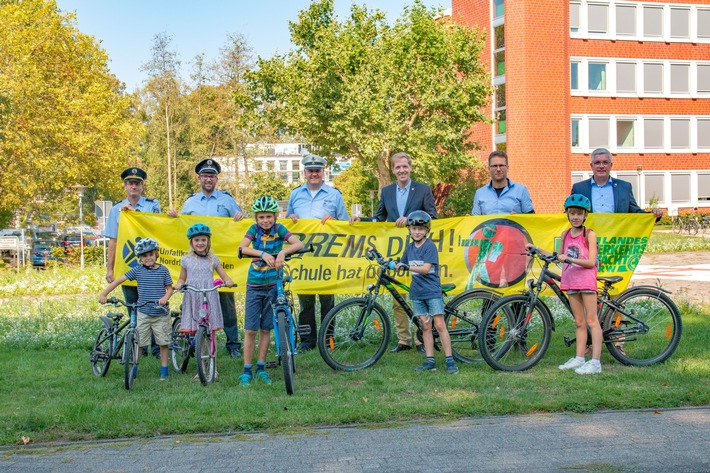 POL-COE: Kreis Coesfeld/ Aktion &quot;Brems Dich! Schule hat begonnen.&quot; ist gestartet / 1950 Erstklässler werden morgen im Kreis Coesfeld eingeschult