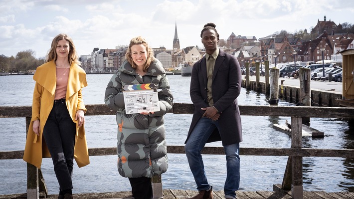 Dreh für neuen "Flensburg-Krimi" mit Katharina Schlothauer und Eugene Boateng