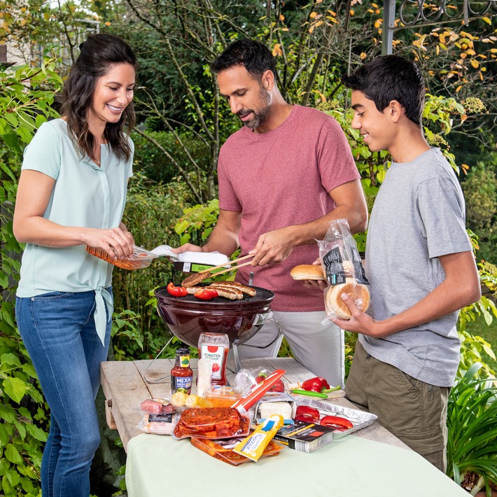 Pressefoto_Grillen_Credit_,,Mulltrennung wirkt