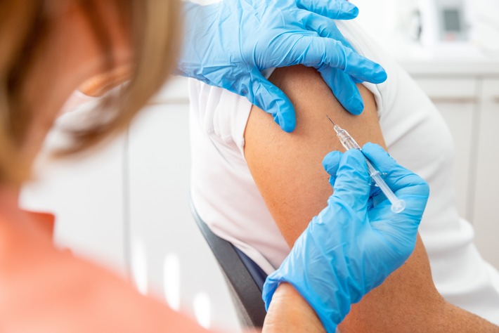 BIG direkt gesund: Grippeschutzimpfung könnte Demenzrisiko senken / Möglicher Zusatznutzen