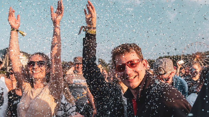 Endlich wieder "Hurricane"-Festival". ARTE Concert überträgt dieses Wochenende Konzerte u.a. von Giant Rooks, Seeed, Deichkind und Kings of Leon live im Netz