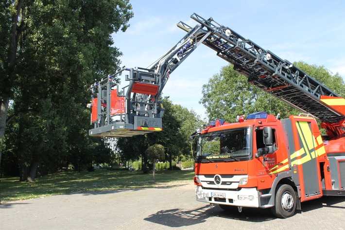 FW-WRN: Ungewöhnlicher Einsatz für die Feuerwehr