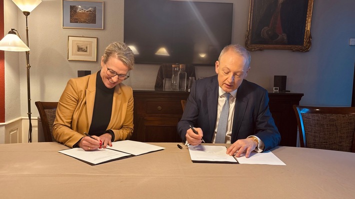 Neues Scholarship Programme und Excellence Award fördern Masterstudierende an der EBS Universität