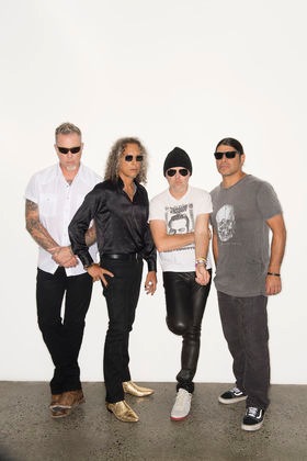 Metallica kündigen Europatournee an ++ Neue Single &quot;Now That We&#039;re Dead&quot; ab Freitag im Radio ++ Zwei ECHO Nominierungen
