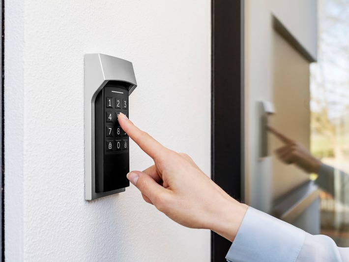 Einfach aufgeschlossen: Das neue Homematic IP Keypad / Die perfekte Ergänzung zum Homematic IP Türschlossantrieb