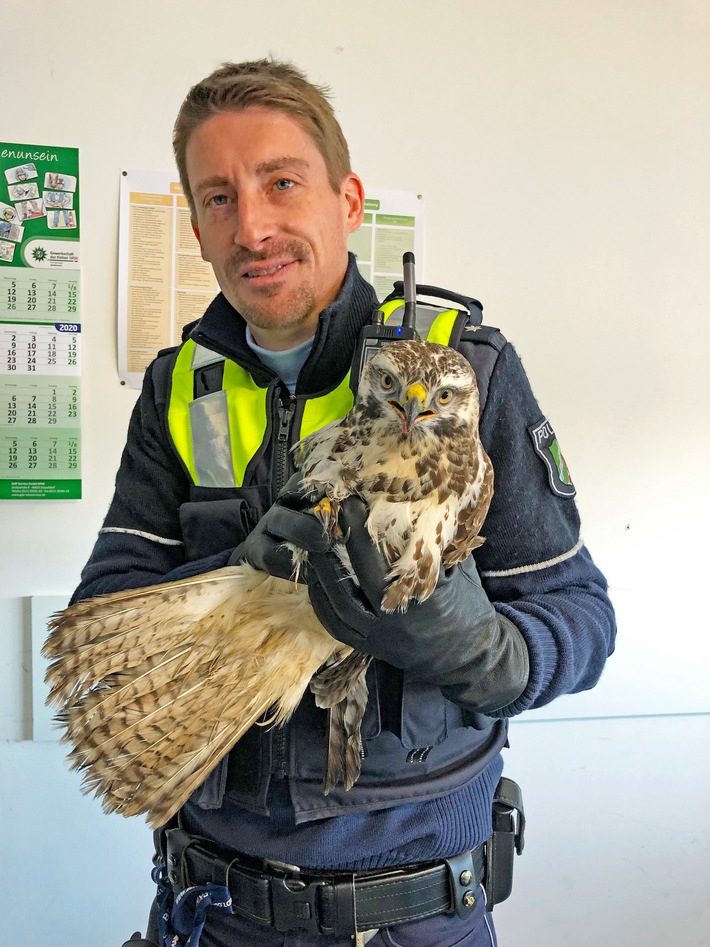 POL-ME: Tierischer Einsatz: Polizei rettet "besonderen Räuber" - Mettmann - 1912022