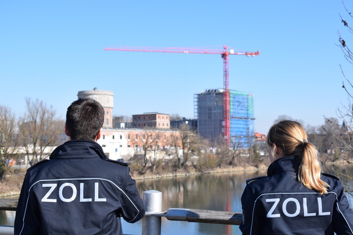 HZA-A: Zoll kontrolliert Baustelle in Kempten/Personen ohne Aufenthaltstitel festgestellt