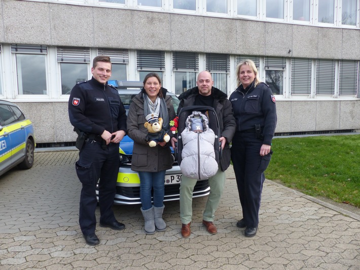 POL-WOB: Polizei dein Freund und Helfer - Beamte eskortieren Hochschwangere ins Klinikum