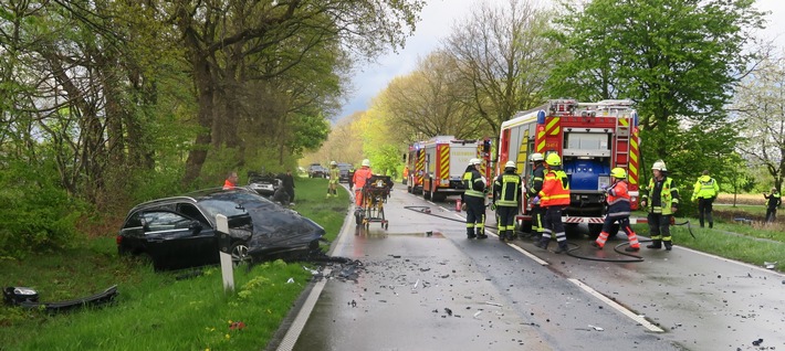 POL-DEL: Landkreis Oldenburg: Schwerer Verkehrsunfall mit einem lebensgefährlich Verletzten und zwei schwerverletzten Personen in Ahlhorn