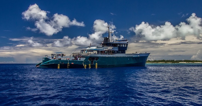 Kreuzfahrt: Silhouette Cruises startet einmalige Aldabra-Expedition / Expeditionsschiff »Maya