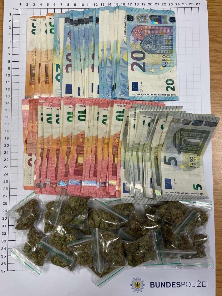 BPOL NRW: Bundespolizei stellt über 50 Gramm Marihuana sicher