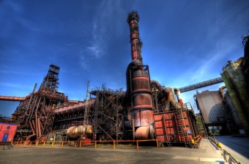Die Direktreduktionsanlage von ArcelorMittal Hamburg ermöglicht emissionsarme Stahlproduktion. In Zukunft soll die Stahlproduktion dort wasserstoffbasiert - und damit nahezu mit null Emissionen - erfolgen. Weiterer Text über ots und www.presseportal.de/nr/134113 / Die Verwendung dieses Bildes ist für redaktionelle Zwecke honorarfrei. Veröffentlichung bitte unter Quellenangabe: "obs/ArcelorMittal Germany"