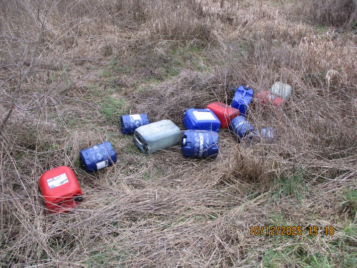 POL-DH: --- Brockum - Kanister illegal entsorgt ---