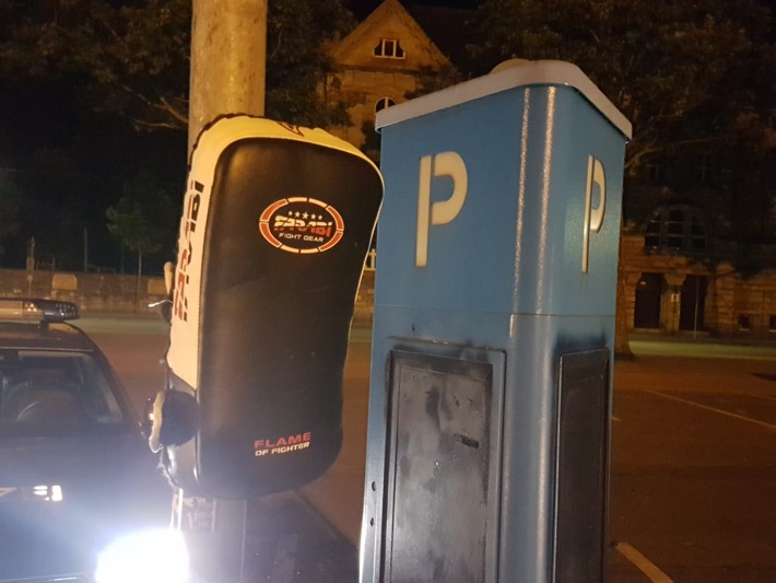 POL-PDLD: Nächtliches Boxtraining auf dem Alten Messplatz