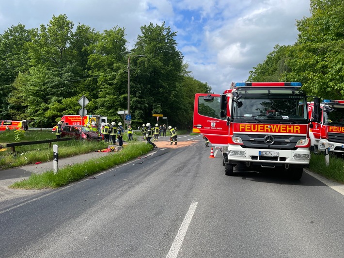 FW Dinslaken: Verkehrsunfall Bergerstraße