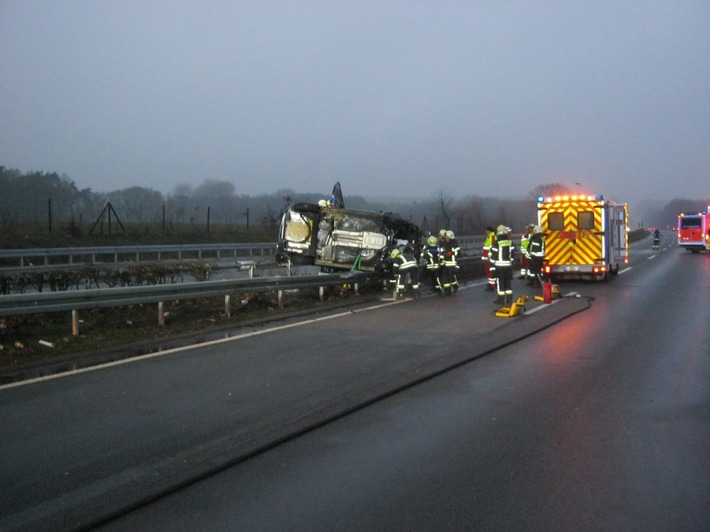 FW Dinslaken: Verkehrsunfall auf der BAB A3