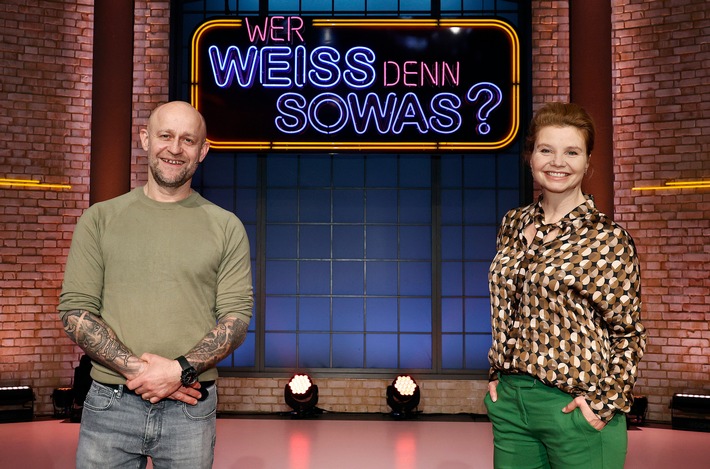 Das Erste: Raten und Lachen: Annette Frier, Jürgen Vogel, Rüdiger Hoffmann und Ingo Oschmann bei "Wer weiß denn sowas?"/ Das Wissensquiz vom 1. bis 5. März 2021, um 18:00 Uhr im Ersten