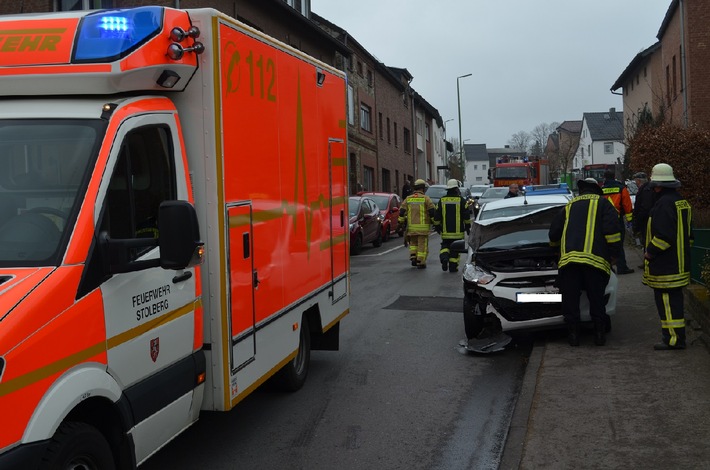 FW-Stolberg: Verkehrsunfall mit zwei Verletzten