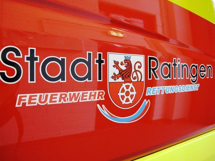 FW Ratingen: Feuerwehr Ratingen unterstützt bei Brand in Hilden