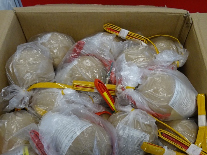 HZA-N: Zoll warnt vor gefährlichem Feuerwerk aus dem Ausland