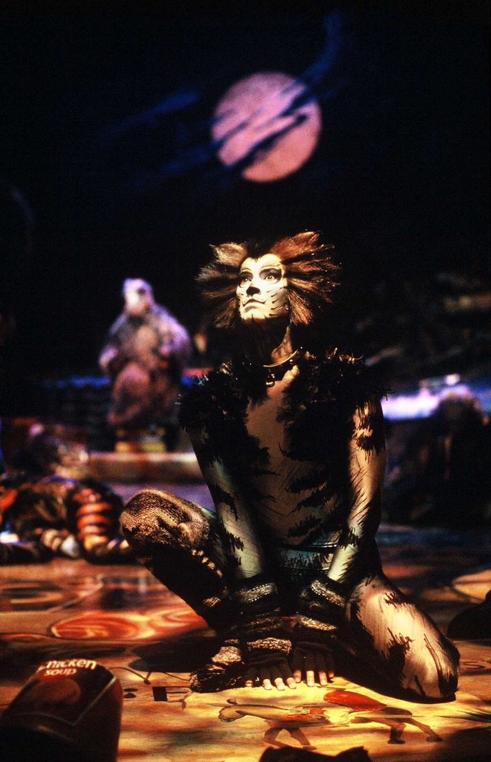 Andrew Lloyd Webbers fantastische Katzen kommen zurück - "Cats" im Musical Theater Basel