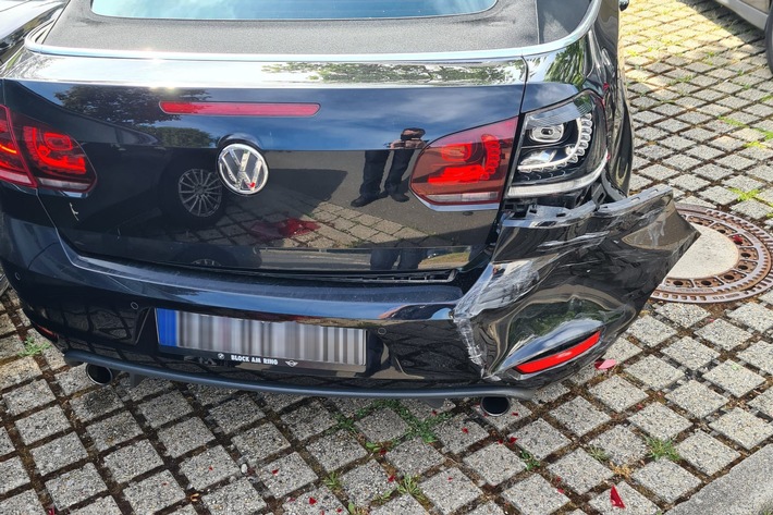 POL-KS: Unbekannter richtet 6.000 Euro Schaden an geparktem Golf in Baunsbergstraße an und flüchtet: Zeugen gesucht