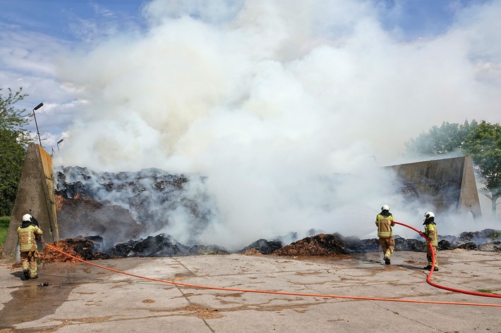 FW Dresden: Informationen zum Einsatzgeschehen der Feuerwehr Dresden vom 19. Juli 2023