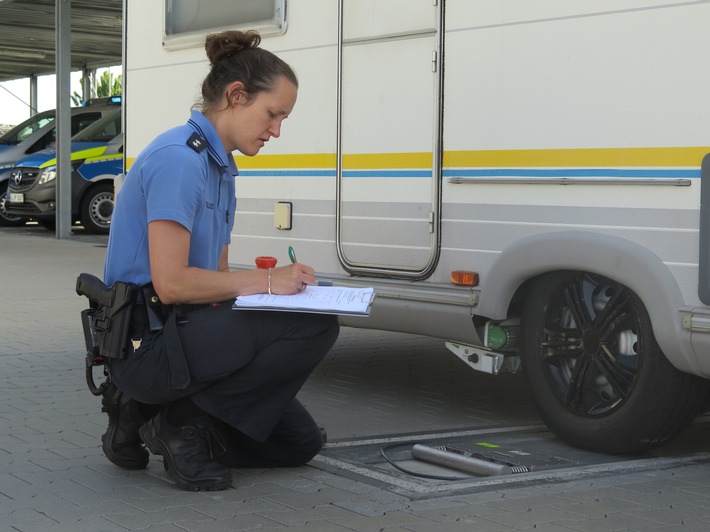 POL-WE: + Regionaler Verkehrsdienst Wetterau lädt zur Aktion &quot;Safe Holiday&quot; - Service für Campingurlauber +