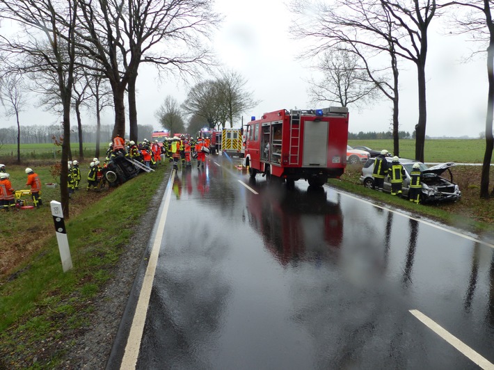POL-CUX: Landkreis Cuxhaven; Geestland/ OT Meckelstedt
 - Unfall mit vier leichtverletzten Personen