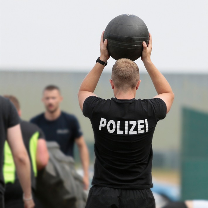POL-PDPS: sports with cops am 14. Juli - Sportangebot der Polizei Pirmasens