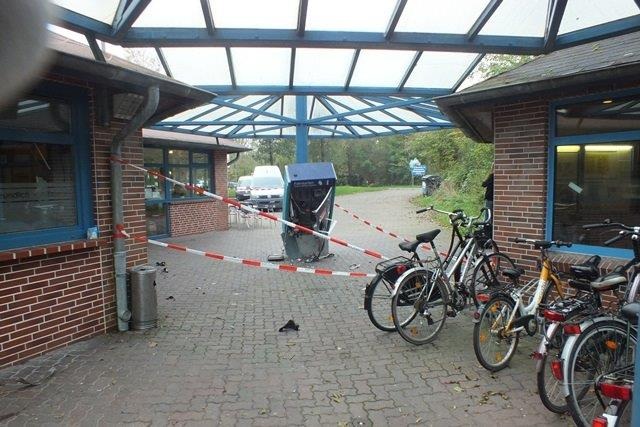 LKA-SH: Fahrkartenautomat am Bahnhof Friedrichstadt gesprengt