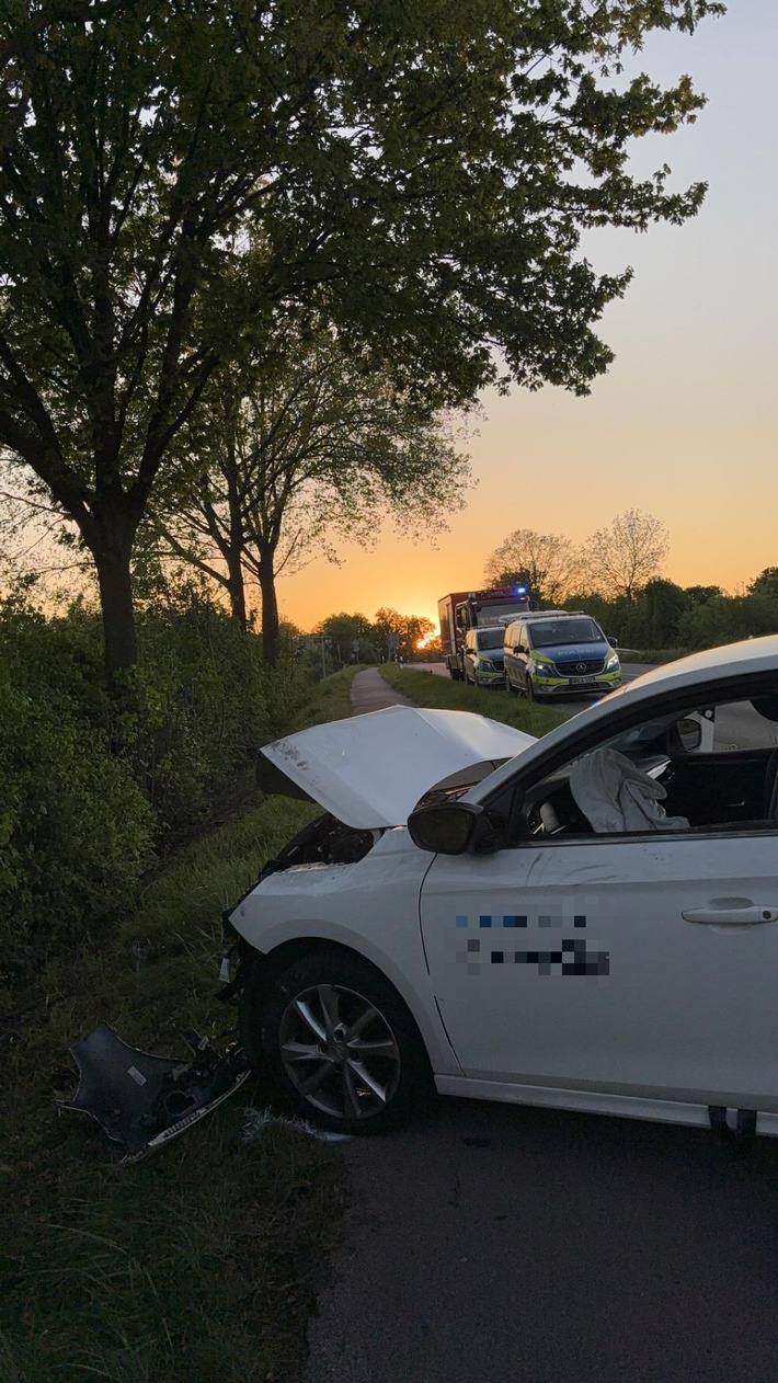 FW-Schermbeck: Verkehrsunfall auf der Dorstener Straße