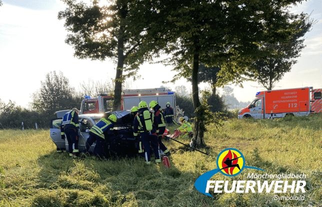 FW-MG: Verkehrsunfall mit einer verletzten Person