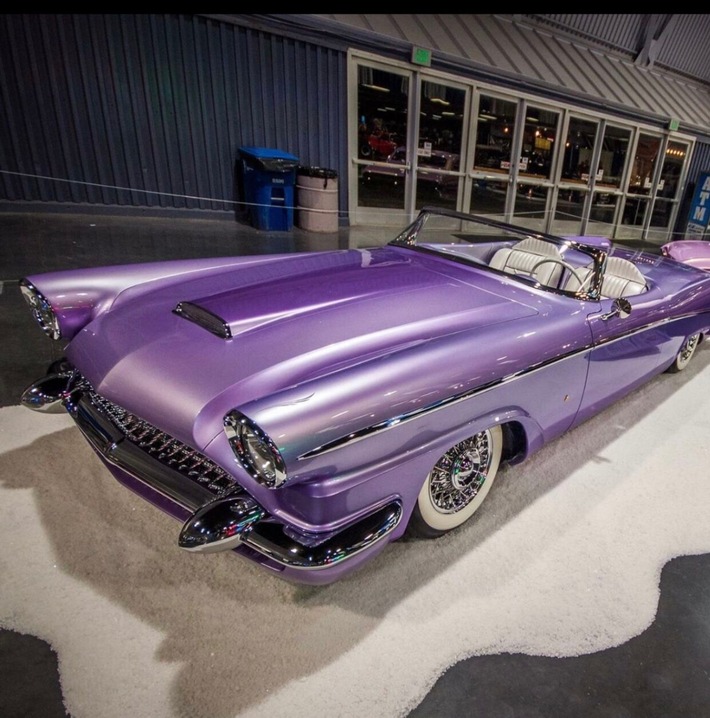 MOTORWORLD Classics Berlin 2019: John D'Agostino verleiht "Award of Excellence" / Sonderschau "US-Cars &amp; Lifestyle" mit Star der Customizer-Szene, PS-starken Fahrzeugen und einem Filmhelden 