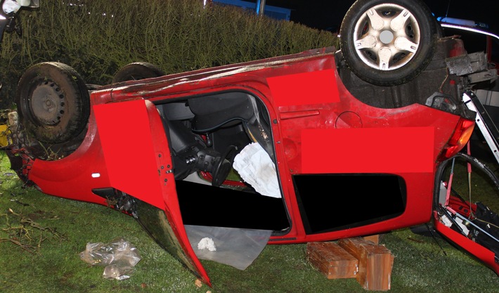 POL-MI: Pizza-Taxi-Fahrer bei Unfall schwer verletzt