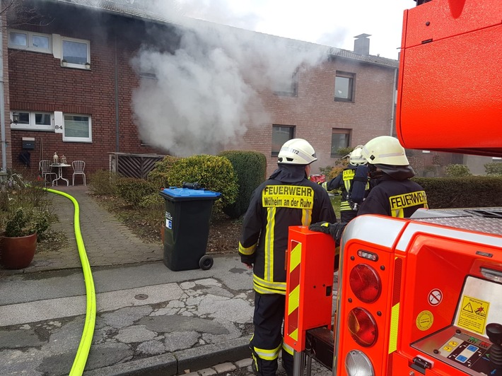 FW-MH: Kellerbrand in Mülheim Heimaterde