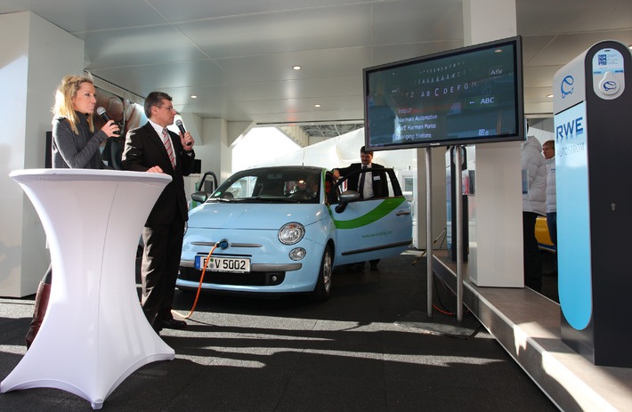 RWE und Harman präsentieren erste Infotainment-Anwendungen
für Elektroautos (mit Bild) / E-Autos &quot;tanken&quot; zusätzlich Videos, Musik und Navigationsdaten