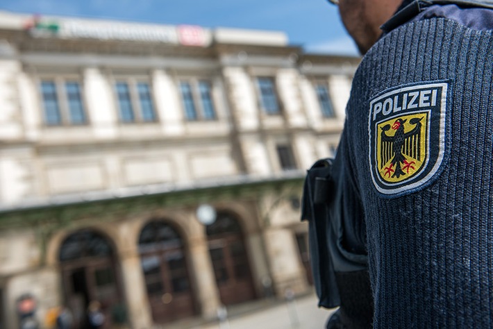 Bundespolizeidirektion München: Bundespolizei sucht Zeugen nach Körperverletzung in Burgkirchen