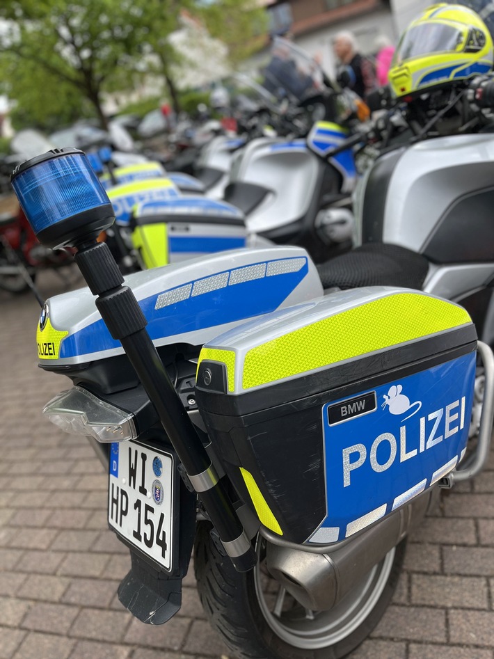 POL-DA: Fürth: Motorradkontrolle am Gumpener Kreuz/Über 20 Biker kontrolliert - Keine Beanstandungen