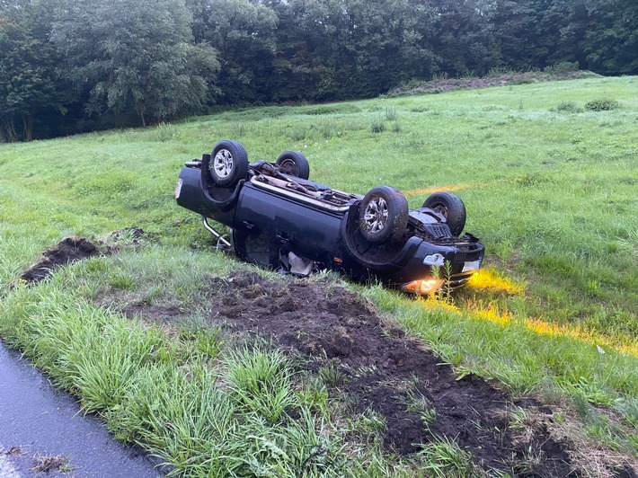 POL-DEL: Autobahnpolizei Ahlhorn: Pkw-Fahrerin verunfallt auf Autobahn 29 im Bereich Wardenburg