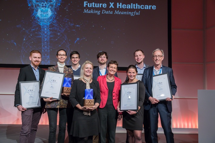 FXH Awards 2017 - Lara Schneider von der Universität des Saarlandes setzt sich in der Kategorie Scientific Excellence durch / FibriCheck aus Belgien gewinnt in der Kategorie Start-up