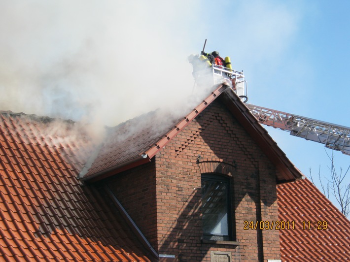 POL-STH: Wohnhausbrand in Meerbeck