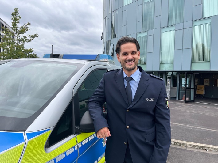 POL-ME: Neuer Kontaktbeamter für interkulturelle und religiöse Angelegenheiten: Polizeikommissar Tarik Emir übernimmt wichtige Rolle bei der Kreispolizeibehörde Mettmann - 2509087