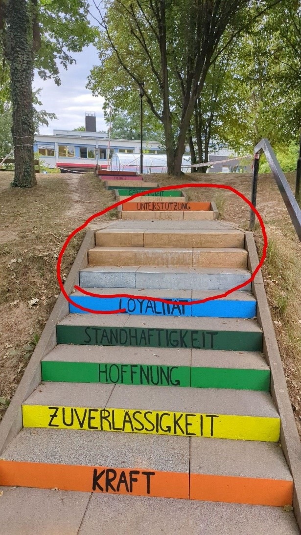 POL-PDKL: Sachbeschädigung, Zeugen gesucht