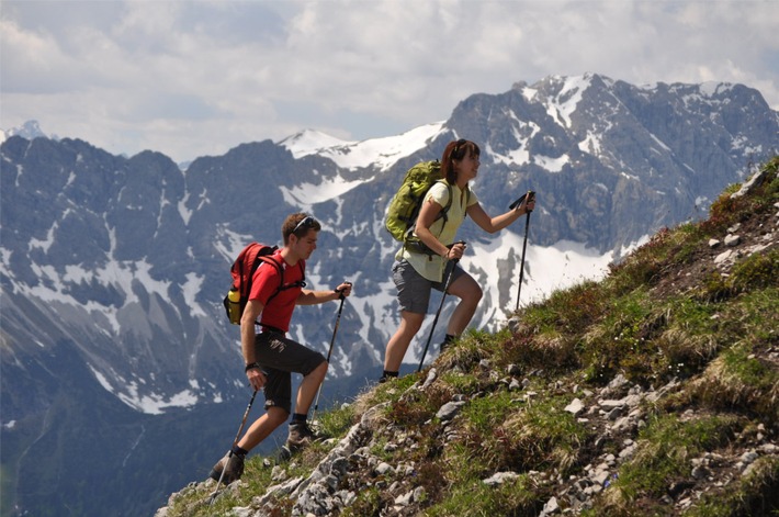 Wander- und Tourengebiet in Oberjoch fasziniert geübte Kletterer und Familien - Sonnenuntergagsfahrten und „Edelrid Klettersteig“ hoch im Kurs