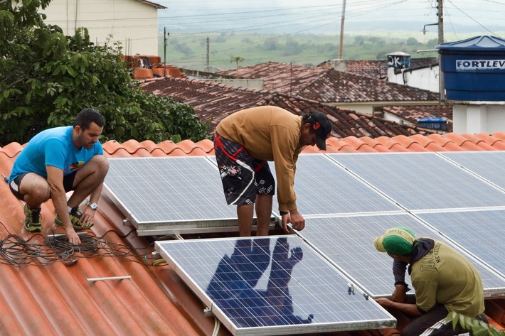 MEP Werke spenden Solaranlage für soziale Einrichtung in Brasilien