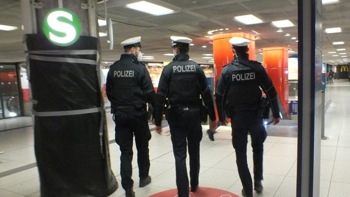 Bundespolizeidirektion München: Schlägerei am Hauptbahnhof / Jugendgruppe geht auf Gleichaltrigen los